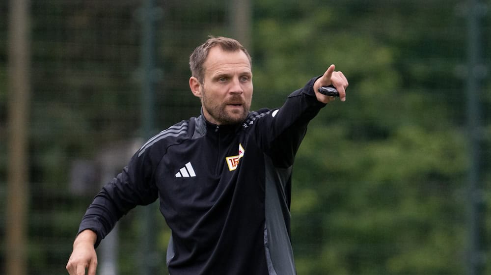 Union Berlin mit Trainer Bo Svensson gewann im Testspiel geegn Dynamo Kiew. / Foto: Soeren Stache/dpa