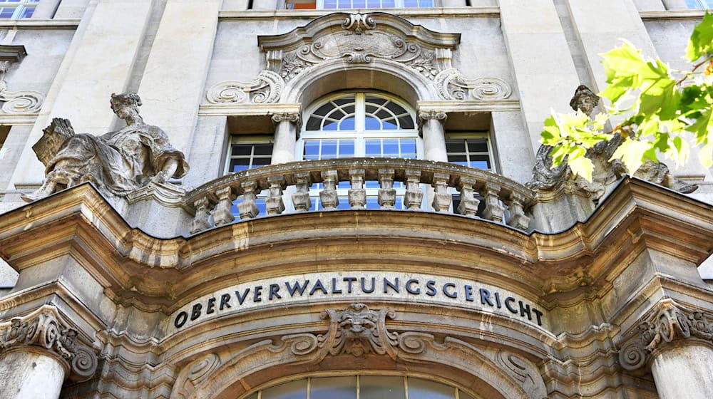 Hier soll das Urteil fallen: Das Oberverwaltungsgericht Berlin-Brandenburg entscheidet über eine Klage der Deutschen Umwelthilfe gegen die Bundesregierung. (Archivbild) / Foto: Paul Zinken/dpa