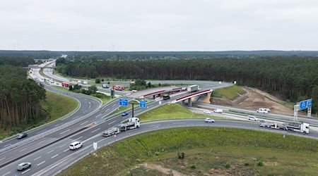 Berlin und Brandenburg haben viele gemeinsame Interessen - bei Planung setzen beide Länder auf mehr Tempo. (Archivbild) / Foto: Sebastian Christoph Gollnow/dpa