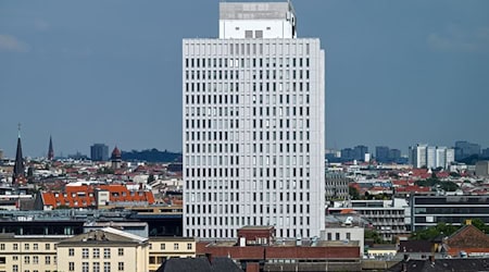 Berlin ragt bei der Wirtschaftsentwicklung nach Einschätzung der Investitionsbank des Landes heraus - auch dank der Charité. / Foto: Soeren Stache/dpa