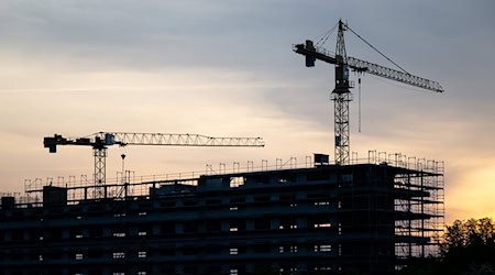 Die Lage der Bauindustrie in Ostdeutschland bleibt schwierig (Archivfoto). / Foto: Hendrik Schmidt/dpa