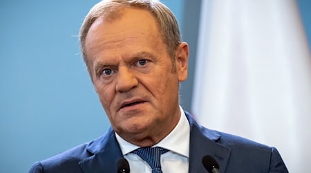 Donald Tusk soll mit dem M100 Media Award ausgezeichnet werden. (Archivbild) / Foto: Michael Kappeler/dpa