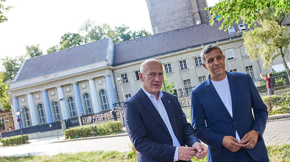 Wegner und Saleh werben für Zusammenhalt / Foto: Joerg Carstensen/dpa