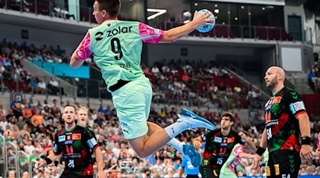 Die Füchse Berlin haben erstmals den Handball-Supercup gewonnen. / Foto: Marco Wolf/dpa