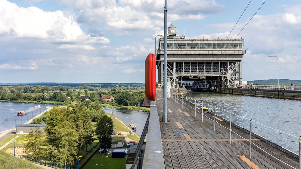 Das Schiffshebewerk hat 90-jähriges Betriebsjubiläum gefeiert. / Foto: Frank Hammerschmidt/dpa