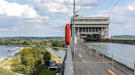 Das Schiffshebewerk hat 90-jähriges Betriebsjubiläum gefeiert. / Foto: Frank Hammerschmidt/dpa