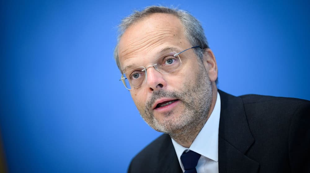 Felix Klein befürchtet Folgen, wenn die AfD stärkste Kraft in Brandenburg wird. (Foto: Archivbild)  / Foto: Bernd von Jutrczenka/dpa