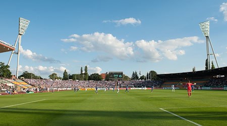 Kommt der Breitensport durch einen Abriss des Jahnstadions zu kurz? (Archivbild) / Foto: Annegret Hilse/dpa