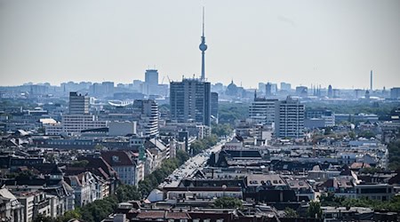 Blick auf das Berliner Stadtzentrum. (Archivbild) / Foto: Jens Kalaene/dpa