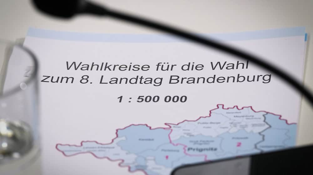 Bisher haben rund 356.000 Wahlberechtigte einen Antrag auf Briefwahl gestellt. (Archivbild) / Foto: Soeren Stache/dpa