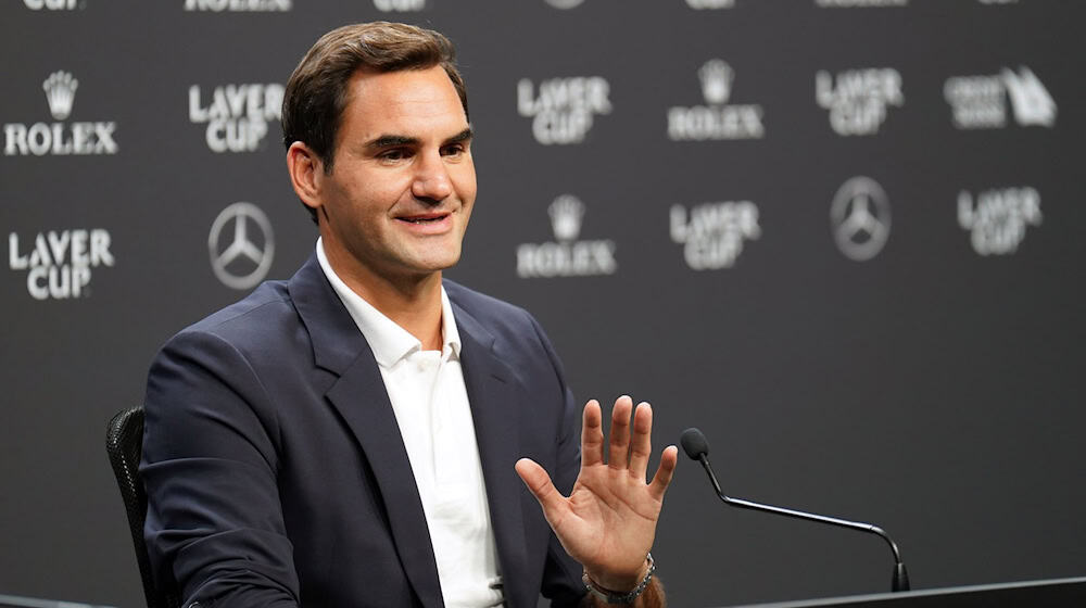 Roger Federer beschreibt das Spiel von Tennisprofi Alexander Zverev als zu passiv. / Foto: James Manning/PA Wire/dpa