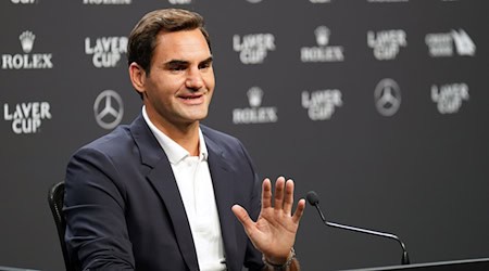 Roger Federer beschreibt das Spiel von Tennisprofi Alexander Zverev als zu passiv. / Foto: James Manning/PA Wire/dpa