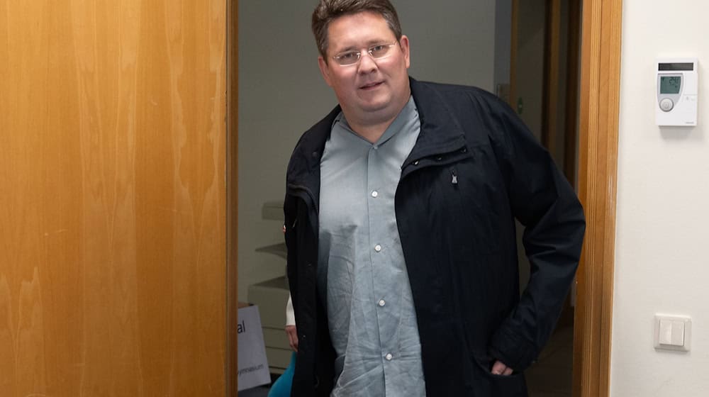 Péter Vida, Spitzenkandidat von BVB/Freie Wähler, hat ein Direktmandat verpasst.  / Foto: Sebastian Christoph Gollnow/dpa