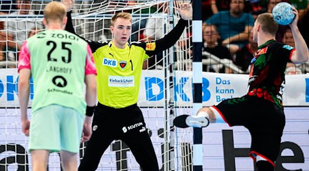 Füchse-Keeper Lasse Ludwig glänzte gegen Erlangen. / Foto: Marco Wolf/dpa