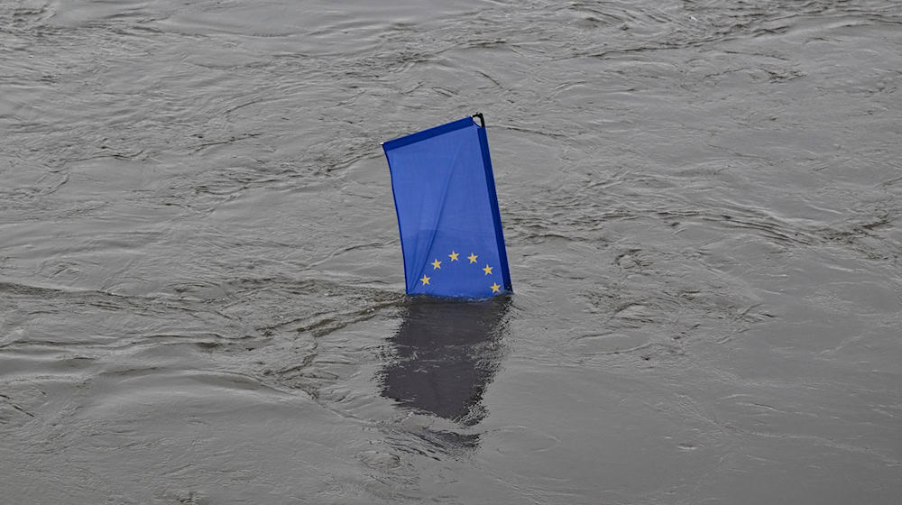 An der Oder in Brandenburg muss mit einer ernsteren Hochwasserlage in den kommenden Tagen gerechnet werden. / Foto: Patrick Pleul/dpa