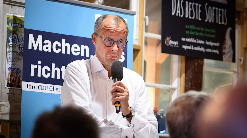 CDU-Chef Friedrich Merz spricht im CDU-Wahlkampf. Am 22. September ist Landtagswahl in Brandenburg. / Foto: Bernd von Jutrczenka/dpa