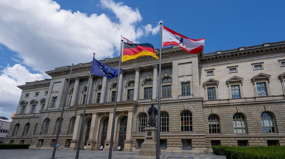 Die Mitglieder des Berliner Abgeordnetenhauses kommen zu ihrer ersten Sitzung nach Ende der Sommerpause zusammen. (Archivfoto) / Foto: Monika Skolimowska/dpa