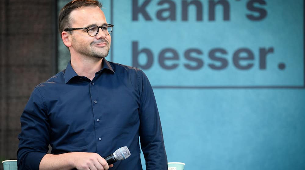 Jan Redmann hält Konsequenzen für die SPD auf Bundesebene für überfällig. / Foto: Bernd von Jutrczenka/dpa