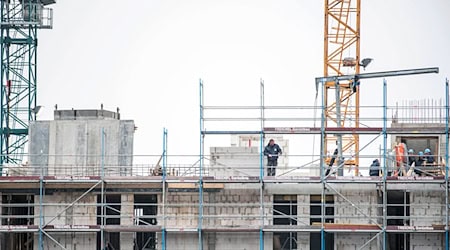 Spatenstich für den Bau neuer Wohnungen in Potsdam. (Symbolbild) / Foto: Frank Hormann/dpa