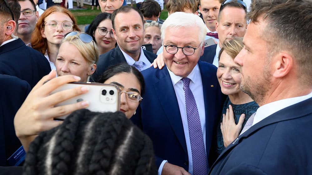 Bundespräsident Frank-Walter Steinmeier hat ehrenamtlich engagierte Menschen zum Bürgerfest eingeladen. (Archivbild) / Foto: Bernd von Jutrczenka/dpa