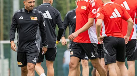 Co-Trainer Keyhanfar sieht Fortschritte bei der Entwicklung des 1. FC Union Berlin. / Foto: Soeren Stache/dpa