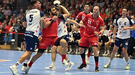 Der VfL Potsdam verliert sein erstes Auswärtsspiel in der Handball-Bundesliga. / Foto: Swen Pförtner/dpa