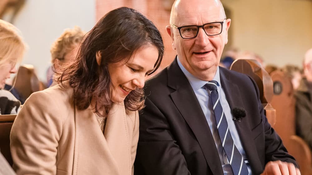 Dietmar Woidke und Annalena Baerbock besuchten das Erntefest in Drachhausen. / Foto: Frank Hammerschmidt/dpa