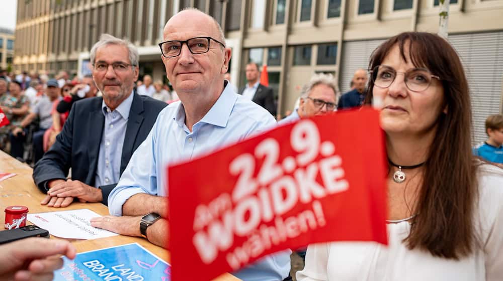 Brandenburgs SPD-Landeschef und seine Stellvertreterin: Ministerpräsident Dietmar Woidke und Finanzministerin Katrin Lange. (Archivbild) / Foto: Fabian Sommer/dpa