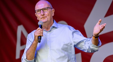 Zeigt sich vor der Landtagswahl trotz Umfragen zuversichtlich: Brandenburgs SPD-Ministerpräsident Dietmar Woidke. (Archivbild) / Foto: Fabian Sommer/dpa