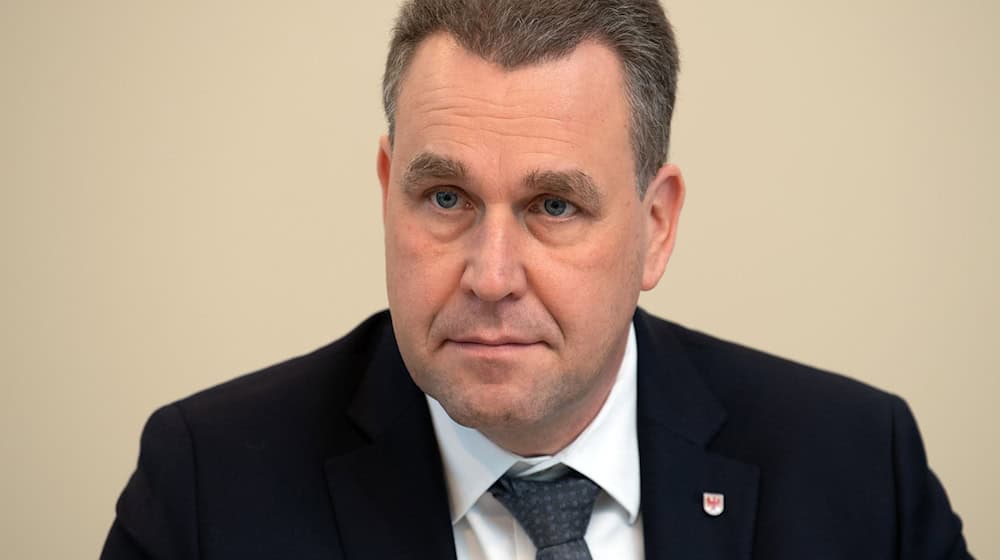 Brandenburgs Verkehrsminister Rainer Genilke soll nach dem Willen der CDU-Fraktion Landtagsvizepräsident werden (Archivbild). / Foto: Soeren Stache/dpa-Zentralbild/dpa
