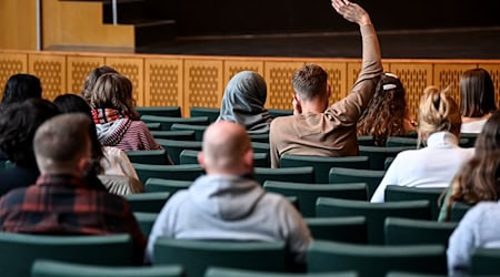 Es gibt immer mehr Teilzeitangebote für Studiengänge an Berliner Hochschulen. (Symbolbild) / Foto: Britta Pedersen/dpa-Zentralbild/dpa