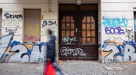 Der Leerstand ist in Berlin trotz Wohnungsknappheit groß. (Symbolbild) / Foto: Sebastian Christoph Gollnow/dpa