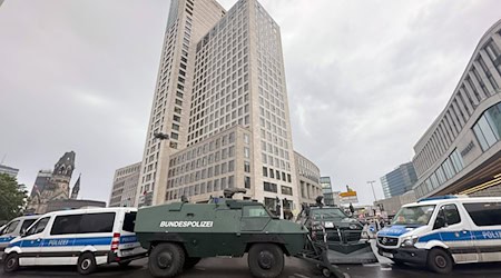 Der ukrainische Präsident Selenskyj wird am Freitag in Berlin erwartet, die Polizei plant erneut umfangreiche Sicherheitsmaßnahmen. (Symbolbild) / Foto: Paul Zinken/dpa