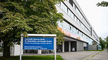 Im Technogiepark in Adlershof soll ein neues Forschungszentrum entstehen - in Nachbarschaft des Helmholtz-Zentrums Berlin für Materialien und Energie. (Archivfoto) / Foto: Jens Kalaene/dpa-Zentralbild/ZB