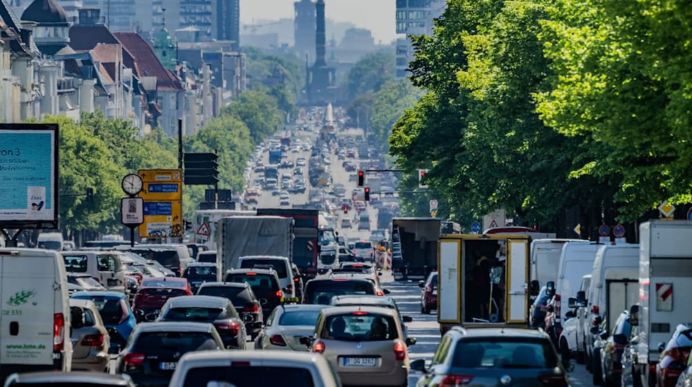 Berlin ist das einzige Bundesland, in dem die Autodichte seit 2014 gesunken ist. / Foto: Michael Kappeler/dpa