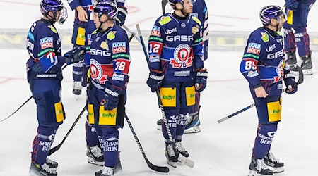 Die Eisbären Berlin verlieren das Spitzenspiel gegen Ingolstadt und müssen Platz eins abgeben. / Foto: Andreas Gora/dpa