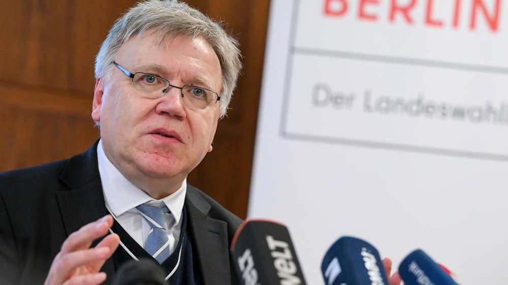 Landeswahlleiter Bröchler hat schon einige Wahlen organisiert. (Archivbild) / Foto: Jens Kalaene/dpa