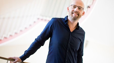 Der ehemalige Intendant der Oper Wuppertal, Berthold Schneider, übernimmt die Intendanz des Staatstheaters Cottbus. (Archivbild) / Foto: picture alliance / dpa