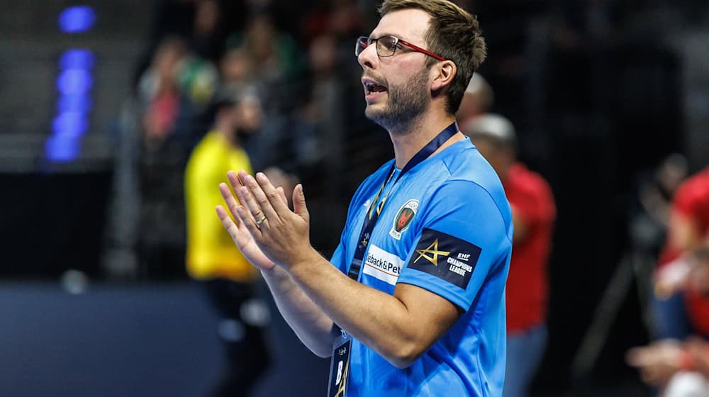 Füchse-Trainer Jaron Siewert will ins Pokal-Viertelfinale. / Foto: Andreas Gora/dpa