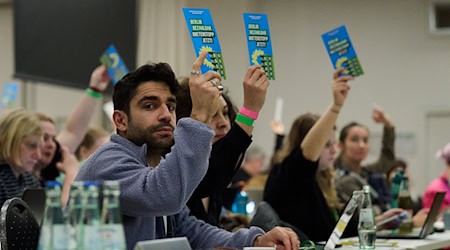 Bei der Landesdelegiertenkonferenz der Berliner Grünen gab es keine Mehrheit für eine Mitgliederbefragung zur Spitzenkandidatur.  / Foto: Annette Riedl/dpa