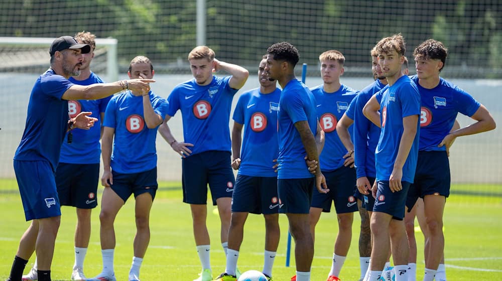 Fiél und seine Mannschaft bereiten sich in Spanien auf die Rückrunde vor. / Foto: Soeren Stache/dpa