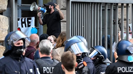 Nach der Besetzung eines Gebäudes der Berliner Humboldt-Universität (HU) kommt es zum Prozess wegen Hausfriedensbruchs gegen einen 24-Jährigen. (Archivfoto) / Foto: Soeren Stache/dpa