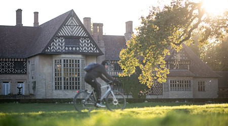 Das Schloss Cecilienhof wird für lange Zeit schließen. / Foto: Sebastian Gollnow/dpa