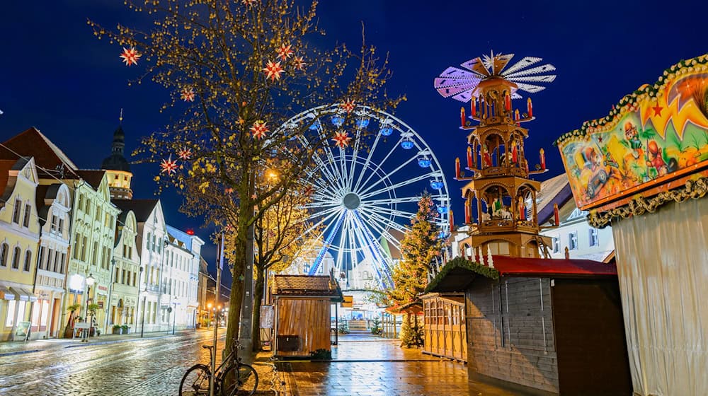 Viele Weihnachtsmärkte in Brandenburg öffneten am Montag.  / Foto: Patrick Pleul/dpa/ZB