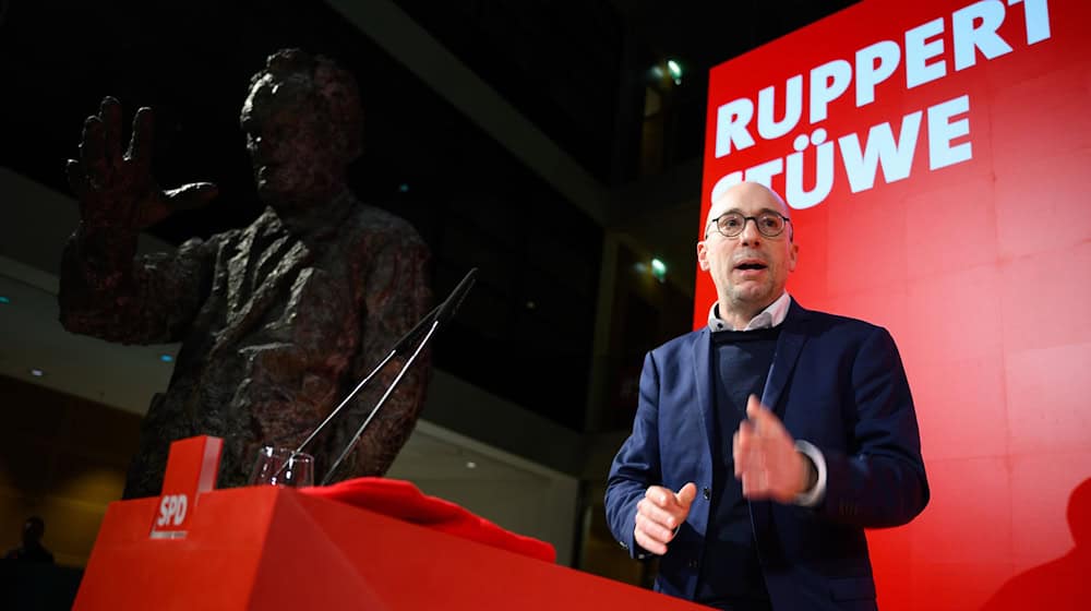 Knappe Sache: Berliner SPD wählt Stüwe zum Spitzenkandidaten