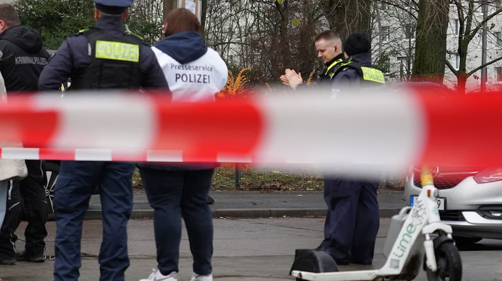 Eine Frau ist beim Sturz aus dem 9. Stock gestorben.  / Foto: Manuel Genolet/TNN/dpa