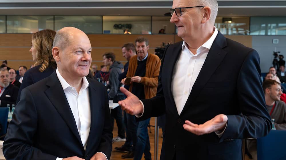 Brandenburgs SPD-Ministerpräsident Dietmar Woidke gibt dem Kanzlerkandidaten Scholz Rückenwind für die Bundestagswahl. / Foto: Soeren Stache/dpa