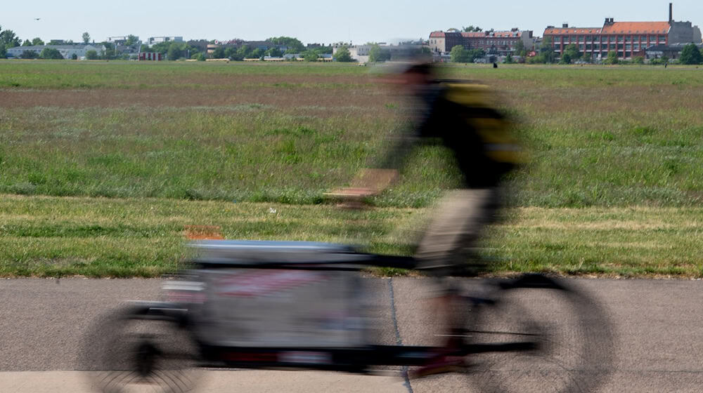 Scholz bringt auch den ehemaligen Berliner Flughafen für Wohnungsbau ins Spiel. (Archivbild) / Foto: Oliwia Nowakowska/dpa