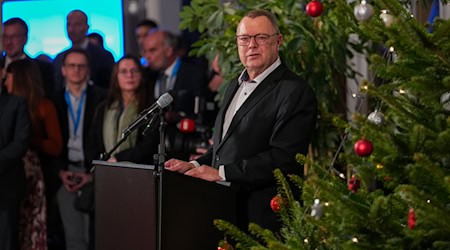 Brandenburgs Innenminister Michael Stübgen (CDU) fordert seine Amtskollegen zu konstruktiven Gesprächen auf.  / Foto: Soeren Stache/dpa