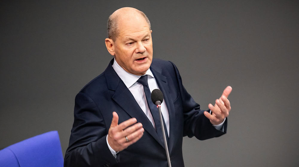 Er will es noch mal wissen: Die SPD geht mit Kanzlerkandidat Olaf Scholz in die Bundestagswahl im Februar 2025. (Archivbild)  / Foto: Michael Kappeler/dpa